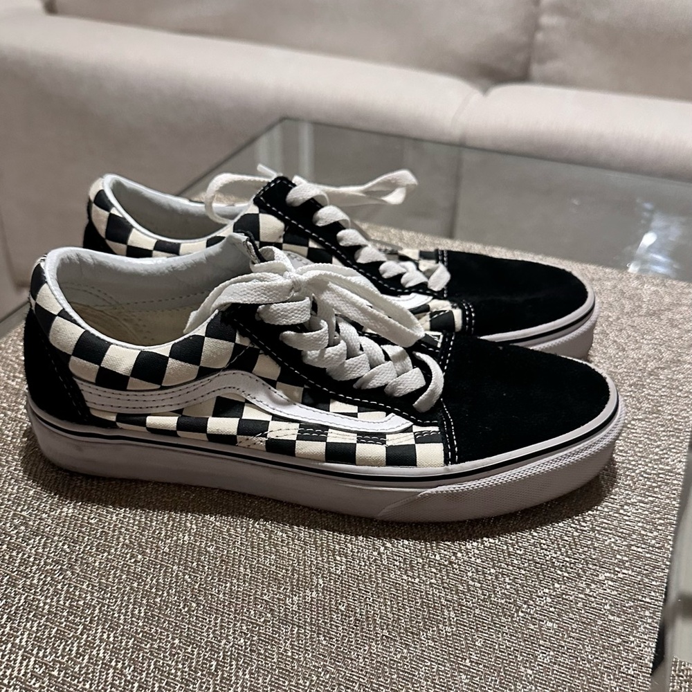 SOLD ✨VANS Checkered Old Skool Black & White - Picture 2 of 5